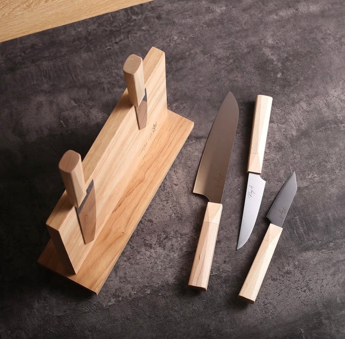 9-Piece Japanese-Style Stainless Steel Knife Set with Magnetic Wood Block